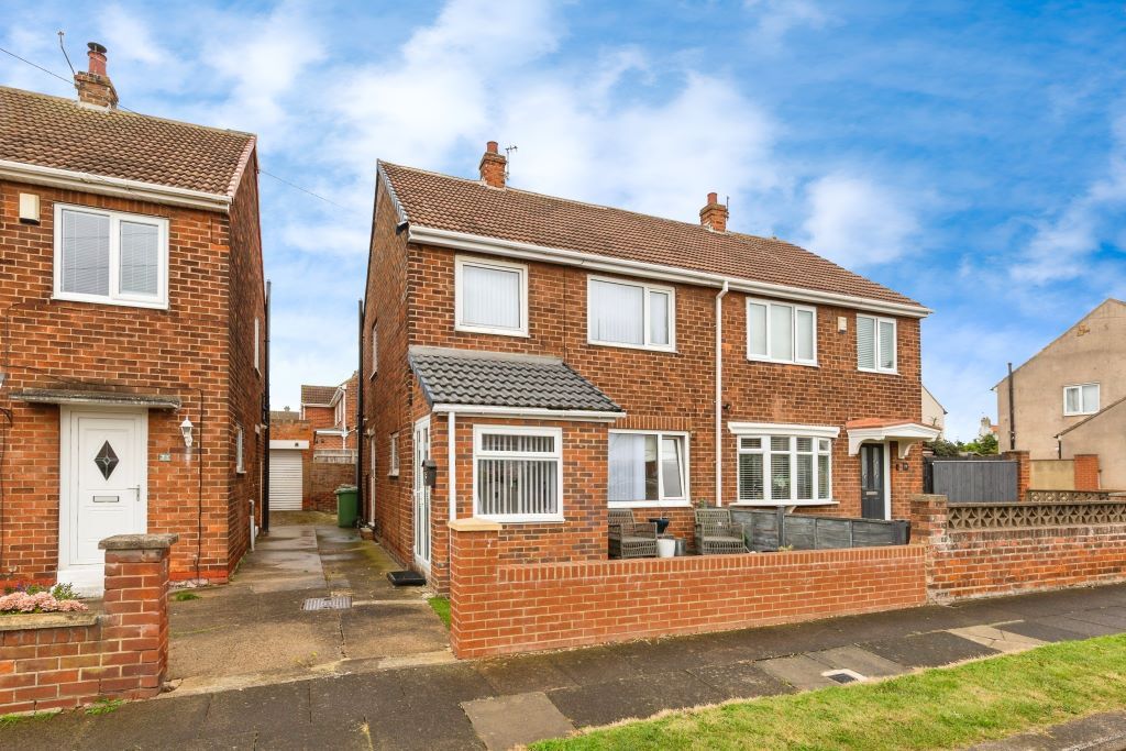 Property photo 1 of 18