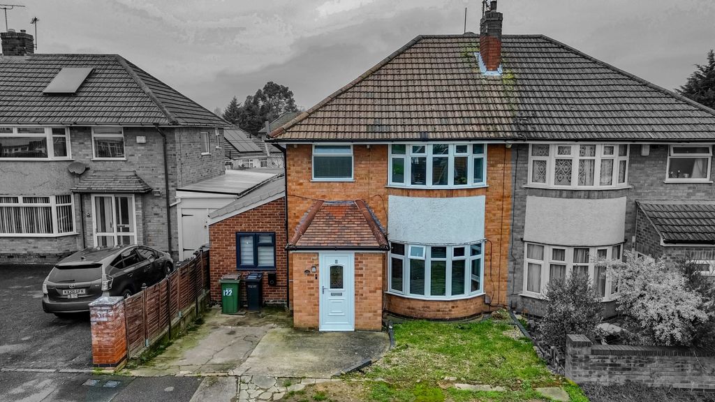 Property photo 1 of 28