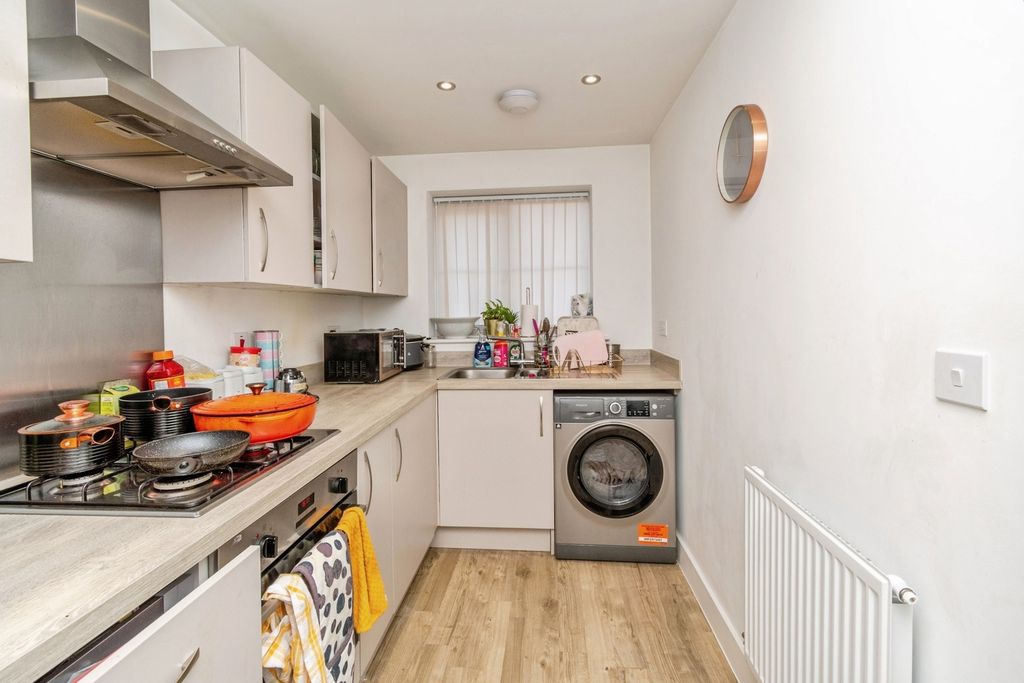 Property photo 3 of 12 Photo