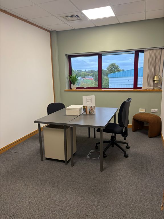Property photo 1 of 8 Office 207