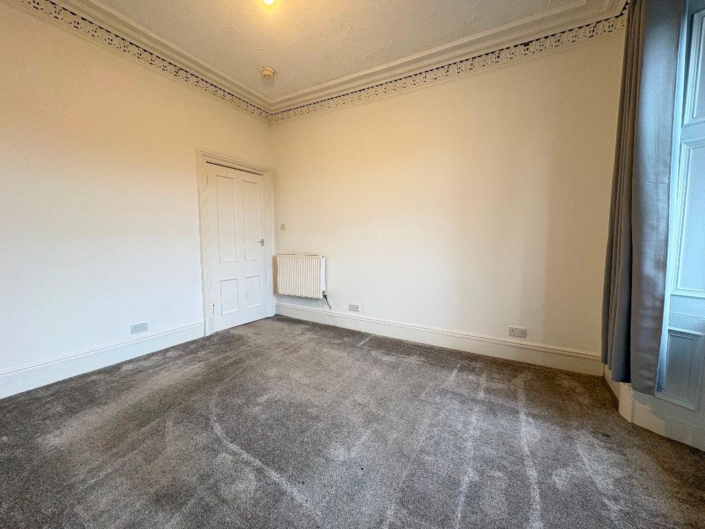 Property photo 3 of 11 Photo 3