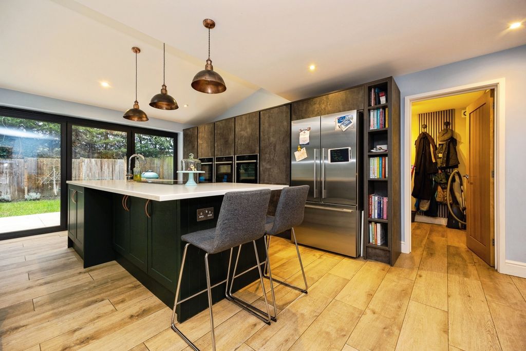 Property photo 2 of 18 Pbox-Img.Jpg