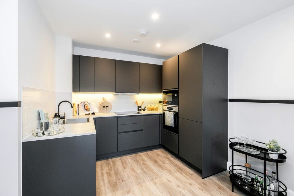 1 bed flat for salePoplar Walk, Croydon CR0 photo 5