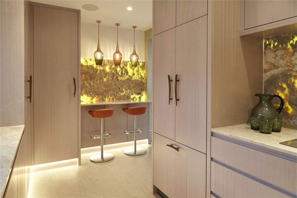 Property photo 3 of 30 Picture No. 40