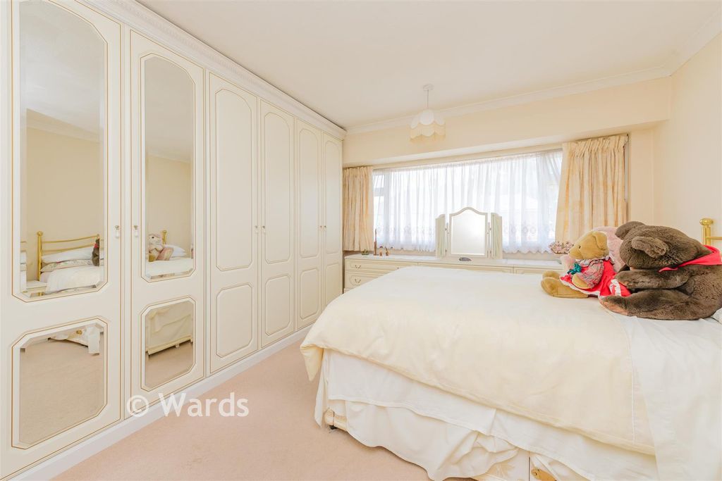 Property photo 1 of 16 Bedroom 1