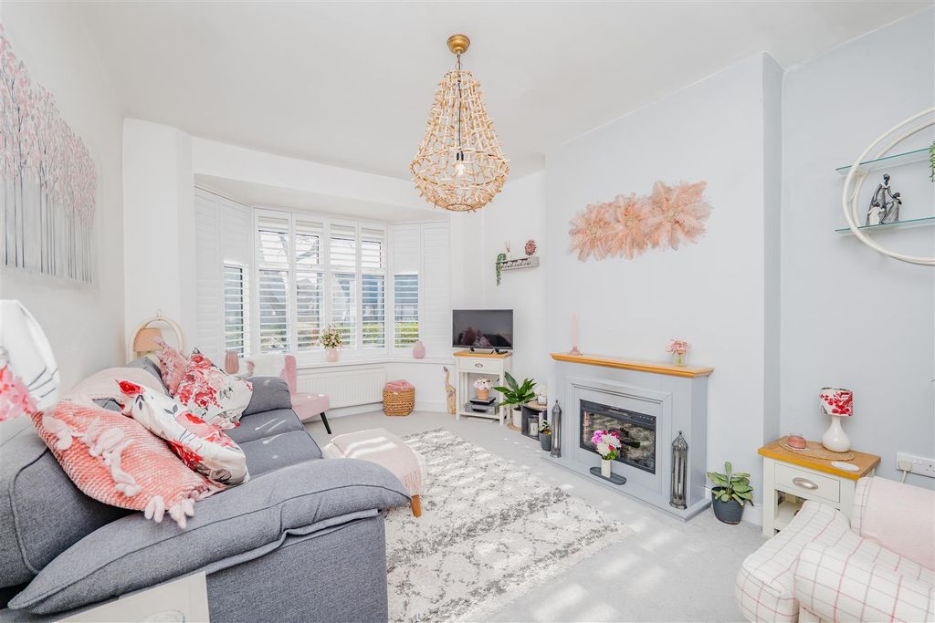 Property photo 2 of 36 P1411730.Jpg