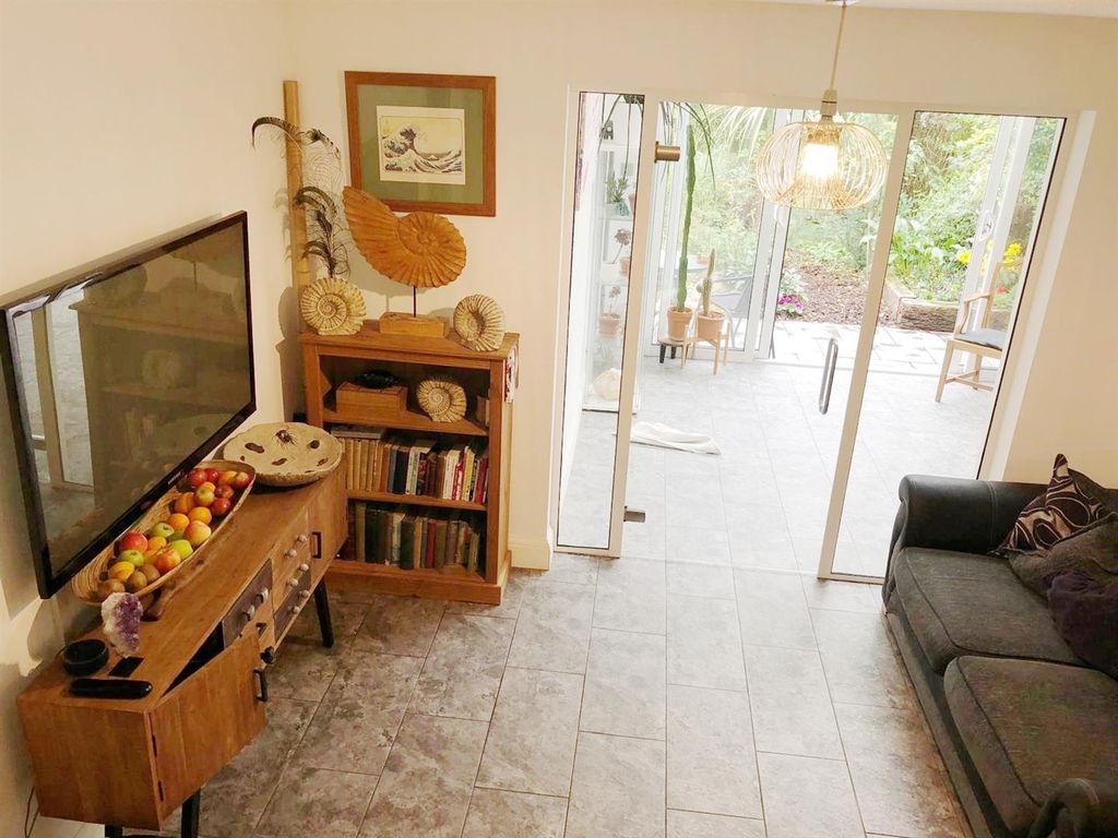 Property photo 2 of 14 Rec 1