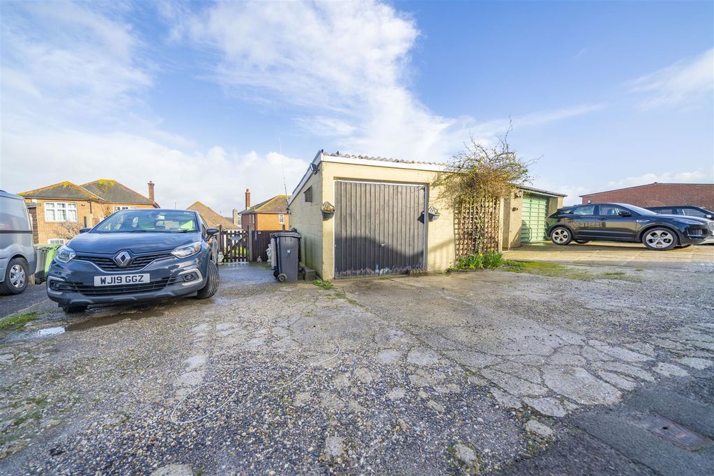 Property photo 2 of 20 Dsc00290.Jpg