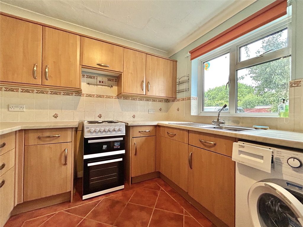 Property photo 3 of 11 Picture No. 10