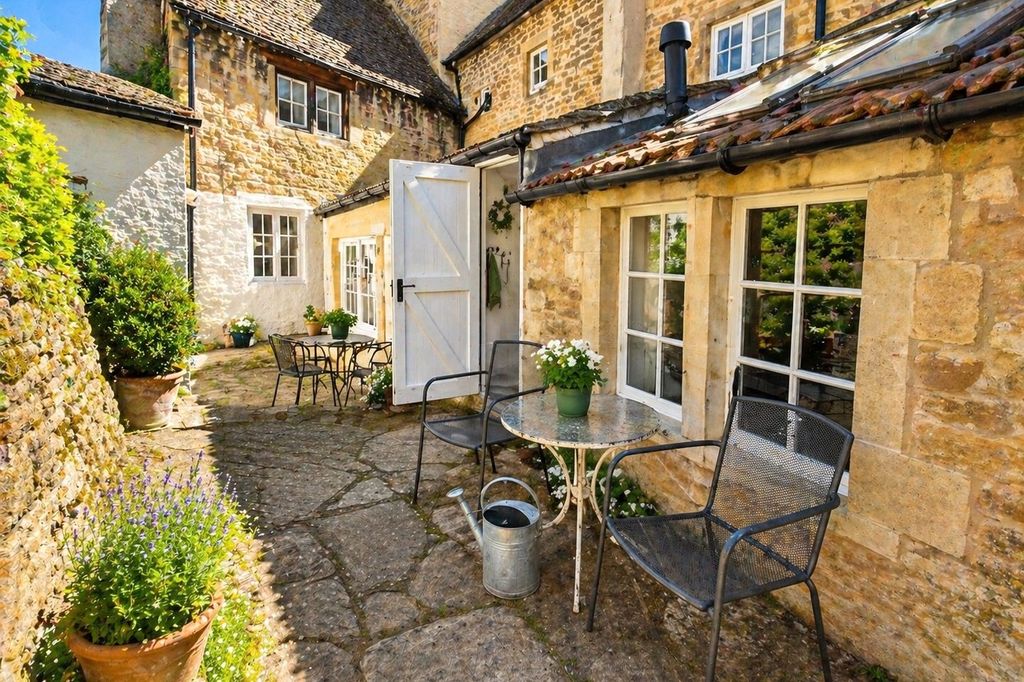 Additional image 7 of 2 bed terraced house for saleChurch Street, Bradford-On-Avon BA15