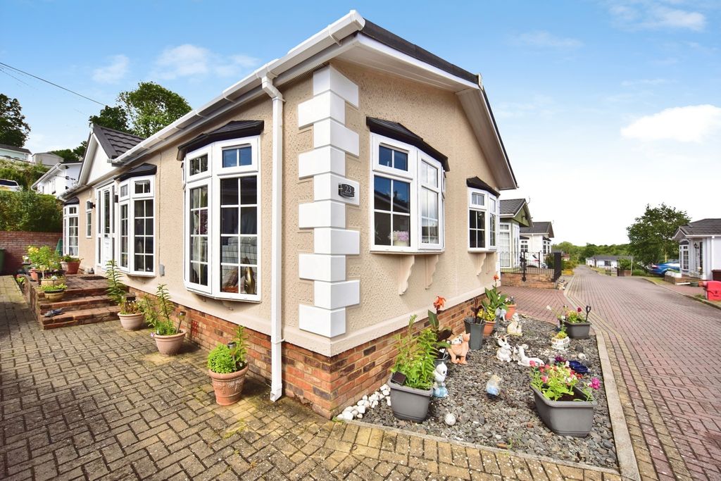 Property photo 1 of 20 Pbox-Img.Jpg
