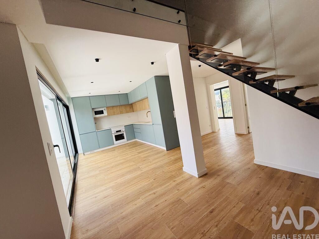 Property photo 2 of 30
