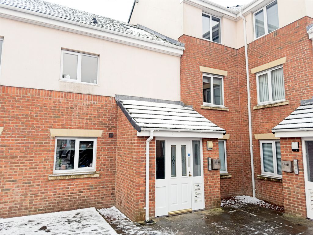 Property photo 1 of 21