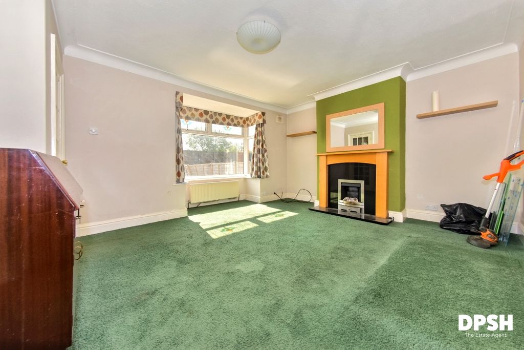 Property photo 2 of 24