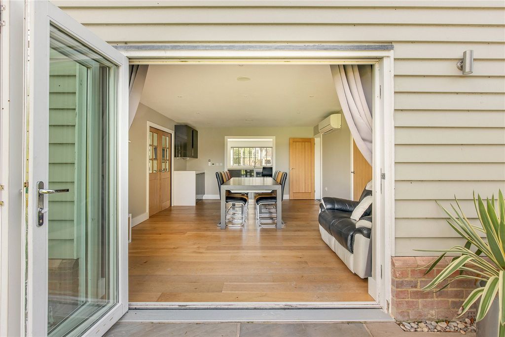 Property photo 3 of 18 Dining/Family Room