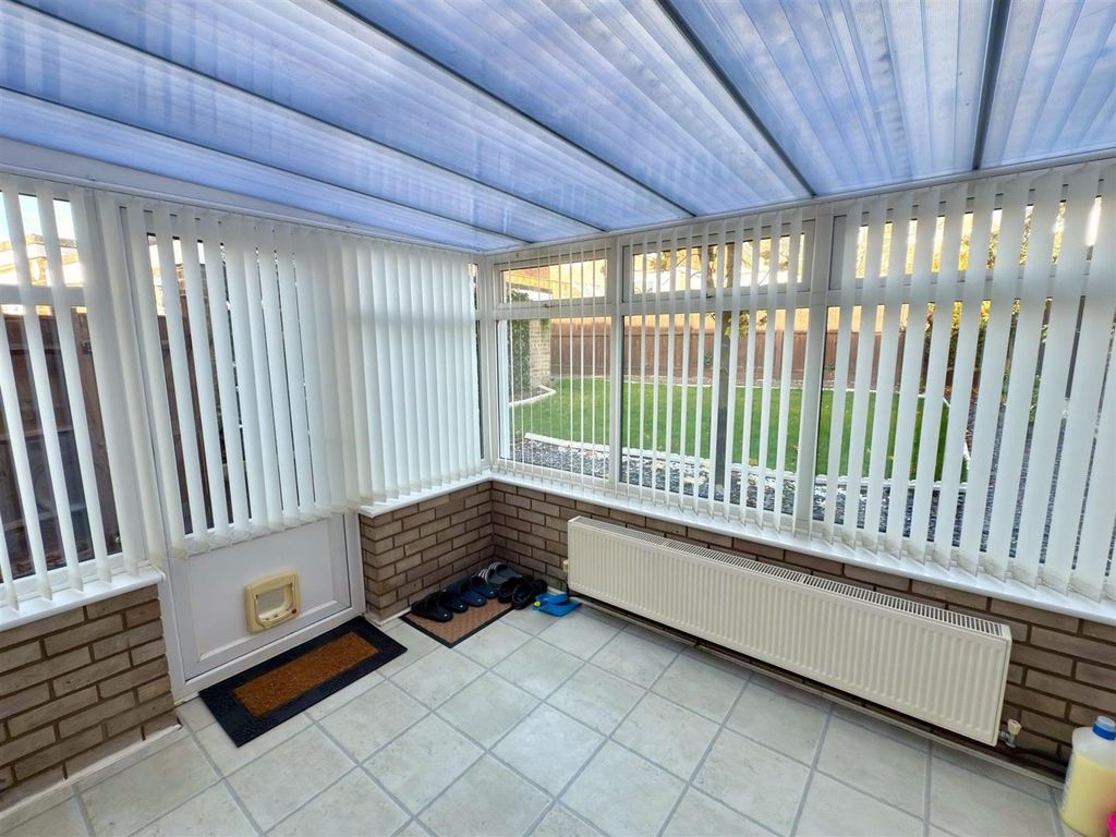 Property photo 3 of 13 Contry Area.Jpg