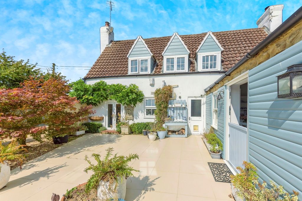 Property photo 1 of 19