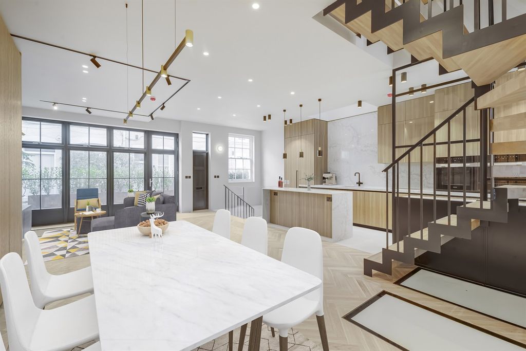 Property photo 1 of 18 (Main)