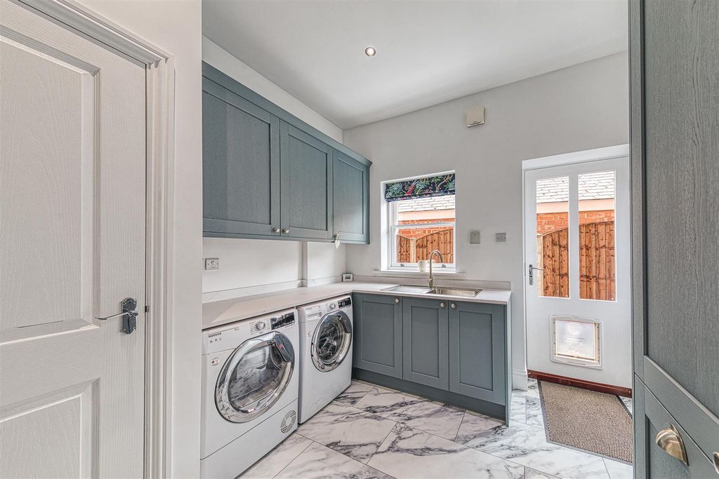 Additional image 17 of 5 bed detached house for saleStation Road, Mickleover, Derby DE3