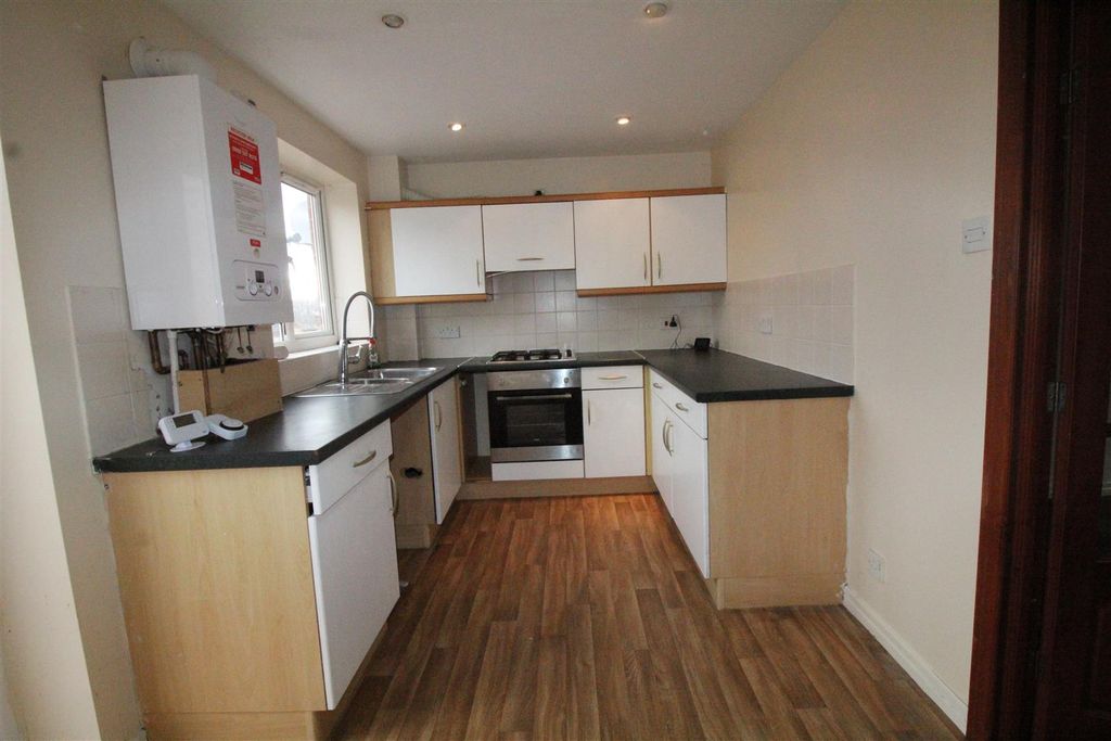 Property photo 3 of 10 Img_2201.Jpg