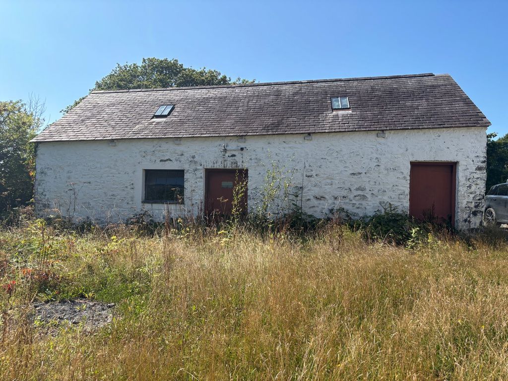 Property photo 3 of 18