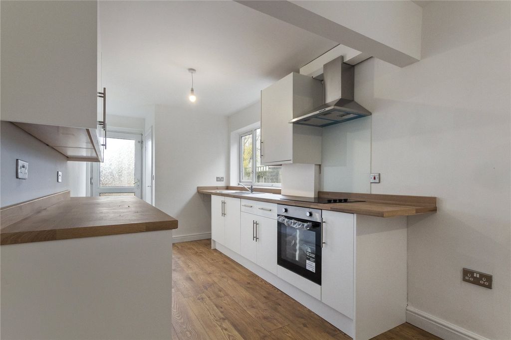 Property photo 2 of 10 Picture No. 02