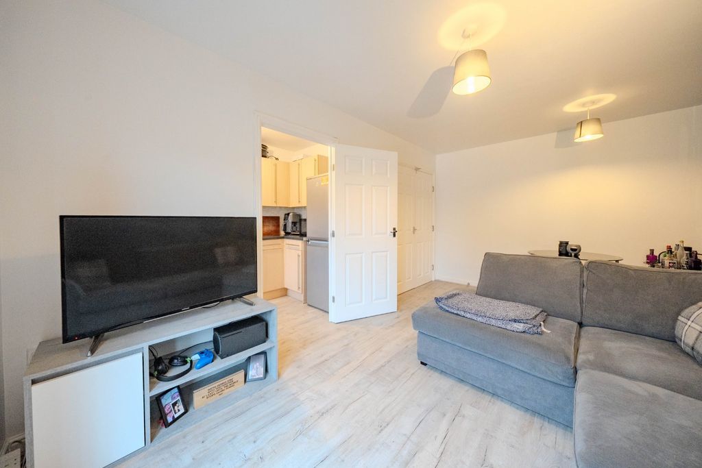 Property photo 1 of 16 Picture No. 05