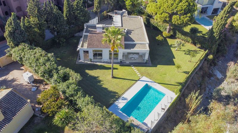 Property photo 2 of 41