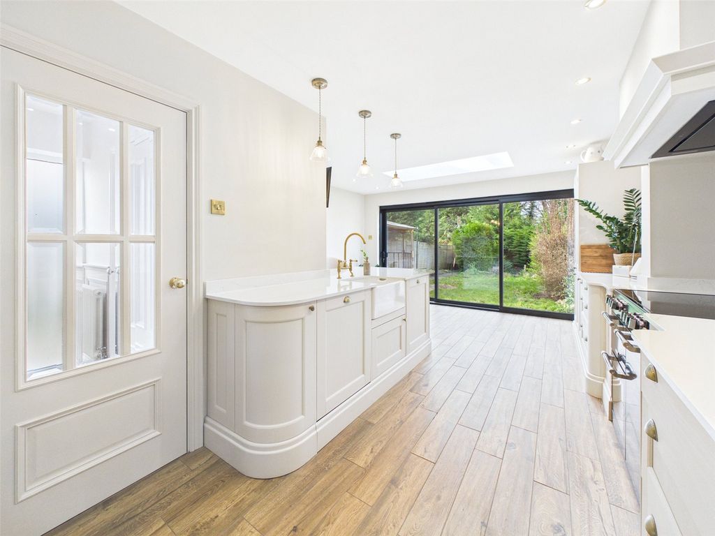 Property photo 2 of 19 Picture No. 02