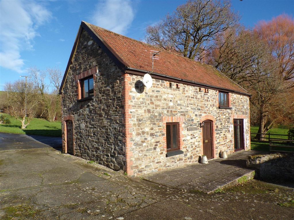 Property photo 1 of 9 Front.Jpg