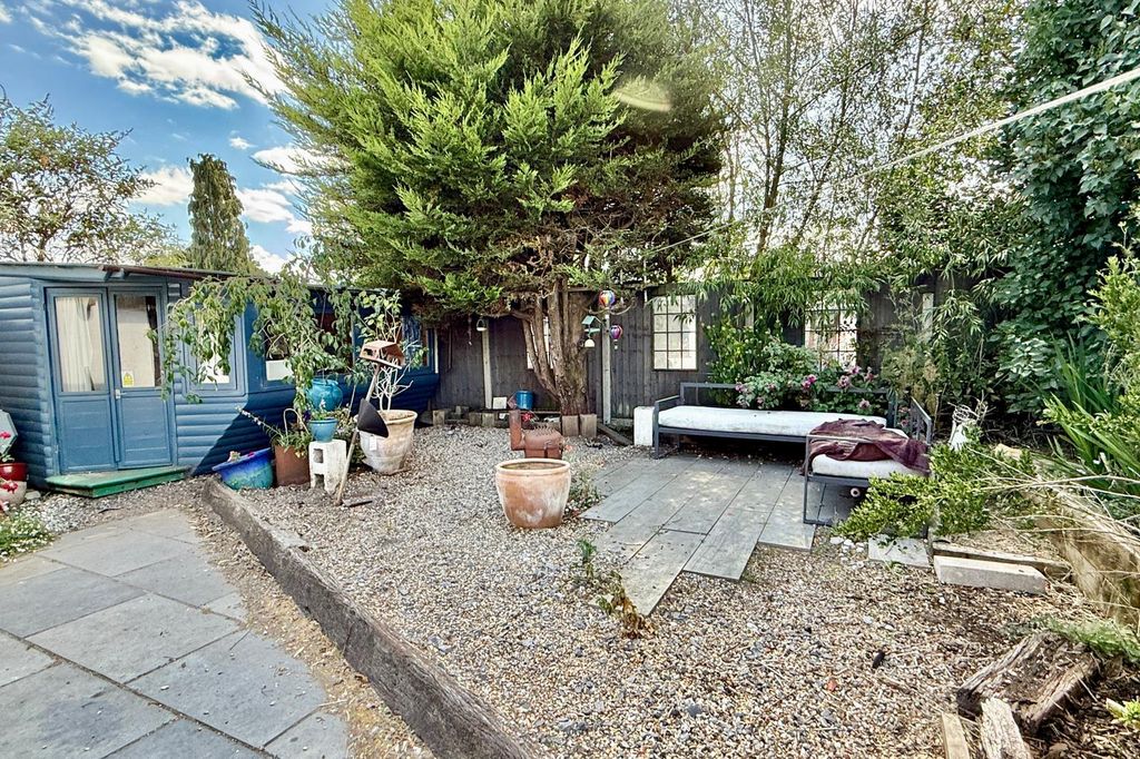 Property photo 3 of 22 Gallery