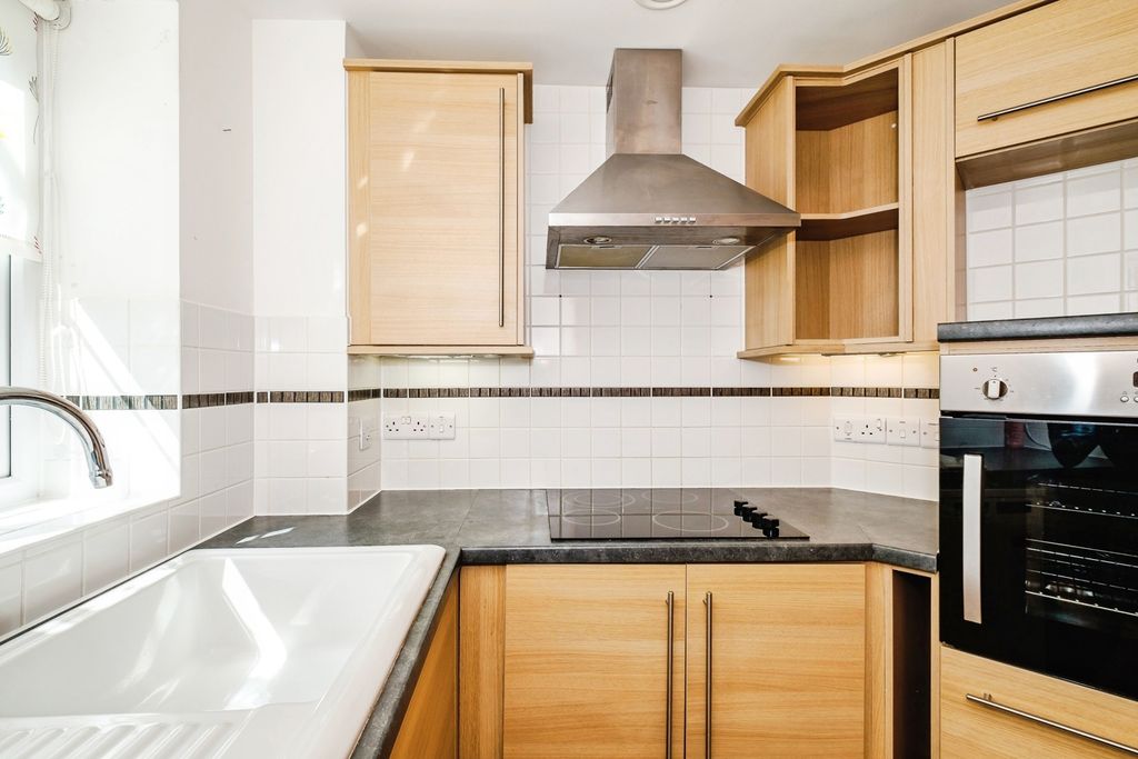 Property photo 1 of 40 Pbox-Img.Jpg