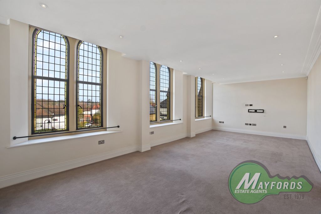 Property photo 1 of 15 Large Two Bedroom Duplex Flat