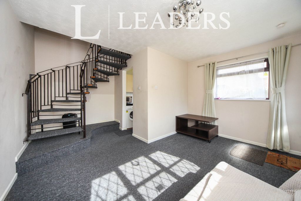 Property photo 2 of 10 2