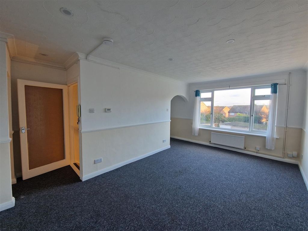 Property photo 3 of 8 20251211_131359.Jpg