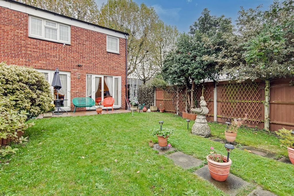 Property photo 2 of 15