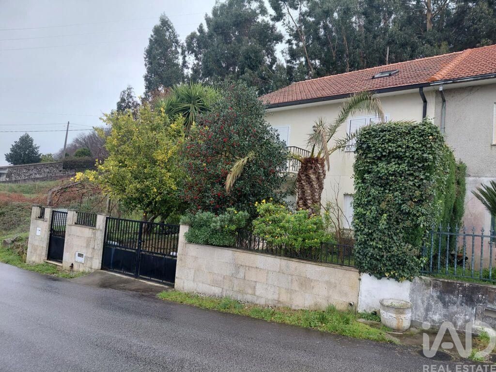 Property photo 3 of 34