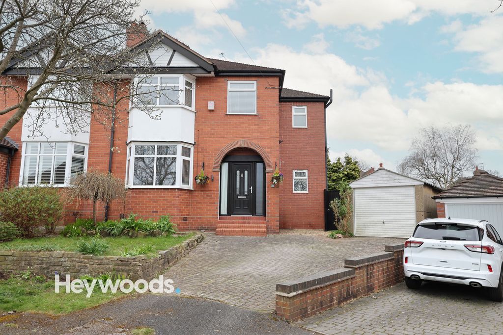 Property photo 1 of 53