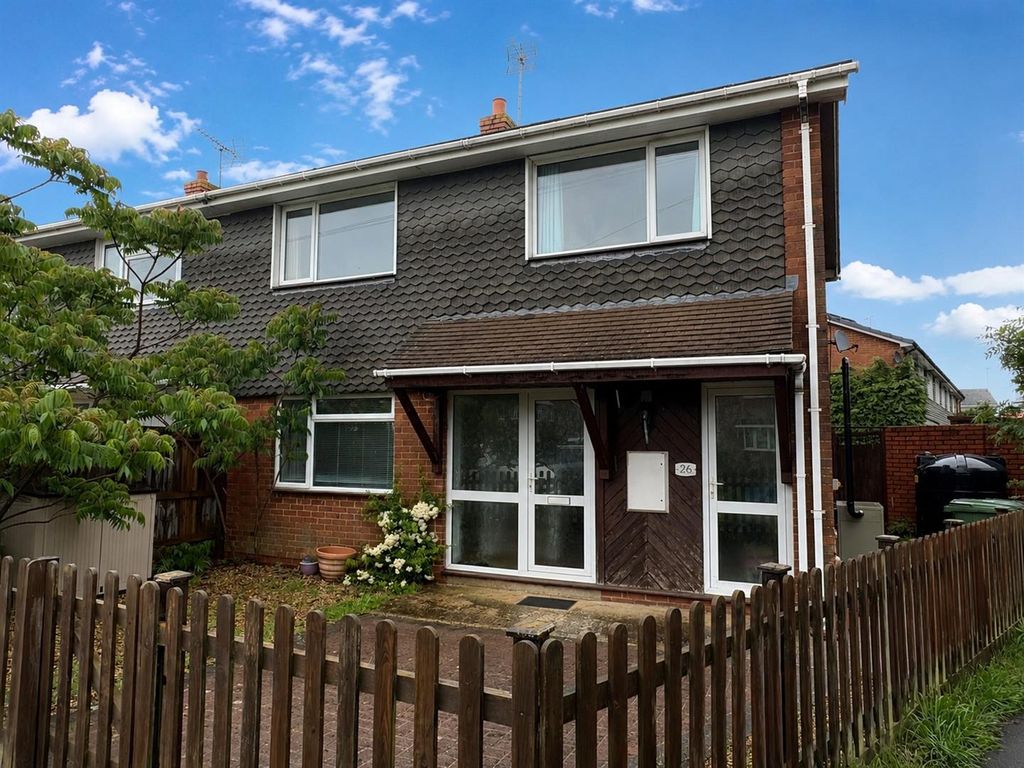 Property photo 1 of 17 Externally