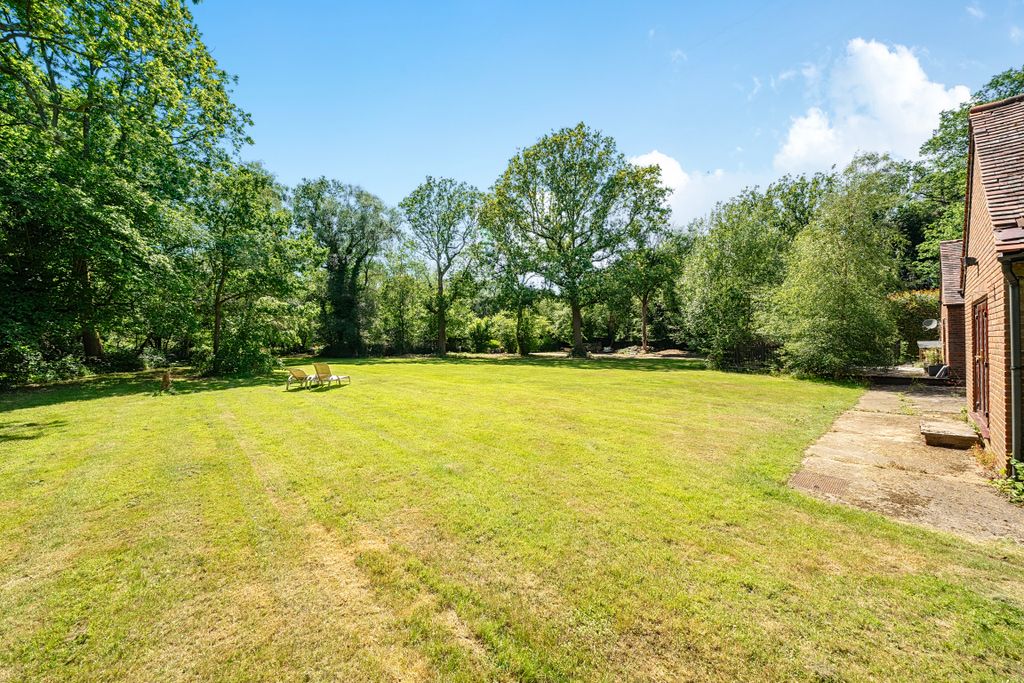 Property photo 3 of 7