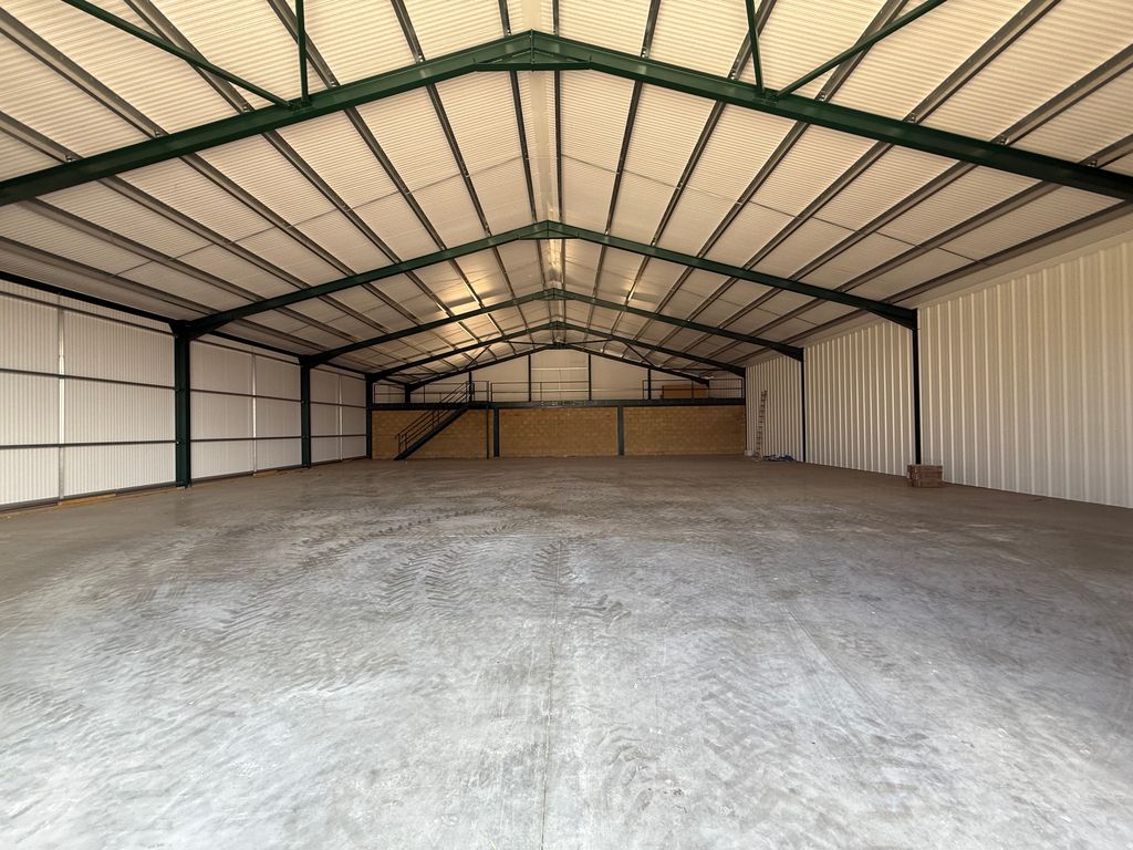 Property photo 3 of 7