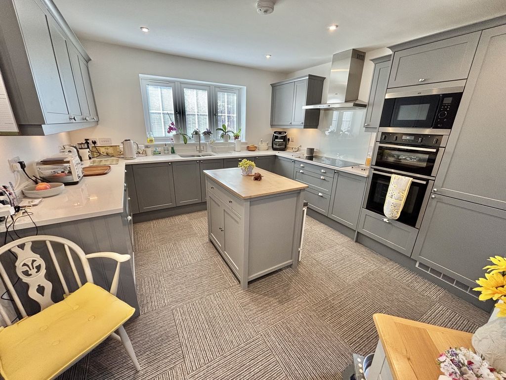Property photo 3 of 19 Living Kitchen-Diner