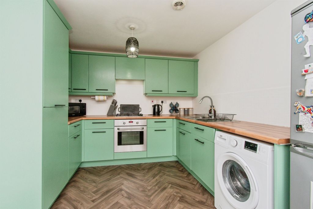 Property photo 3 of 18