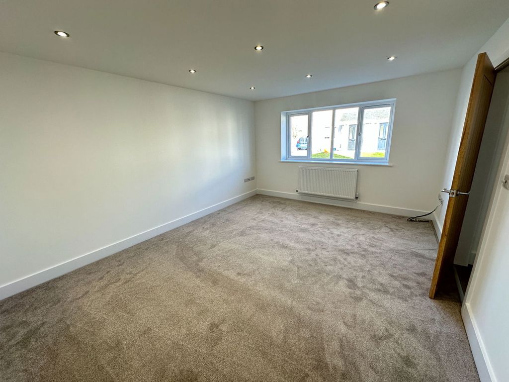 Additional image 5 of 4 bed detached house for saleLlys Eilian, Llanfairpwllgwyngyll LL61