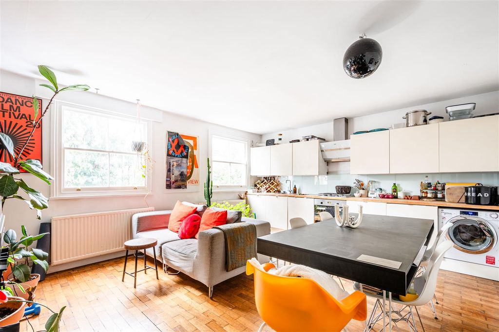 Property photo 1 of 7 1