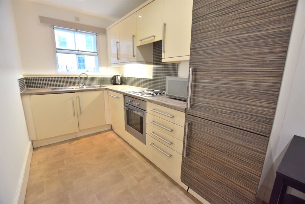 Property photo 1 of 9 Kitchen
