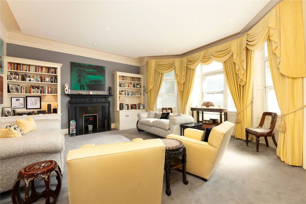 Property photo 2 of 13 Reception Room