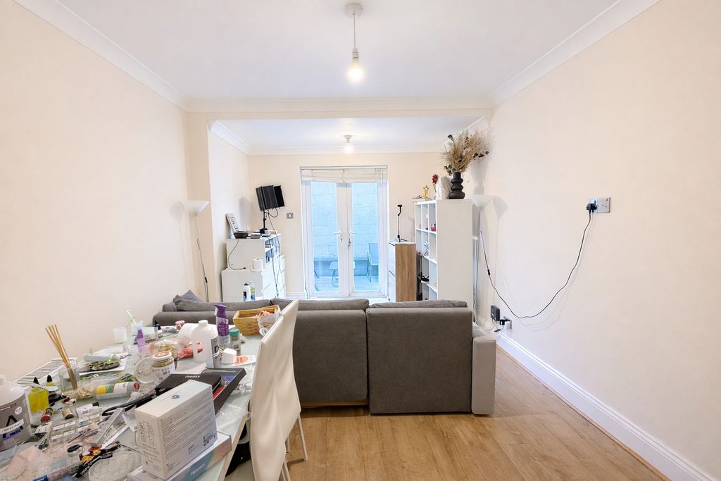 Property photo 3 of 14 Img_8605