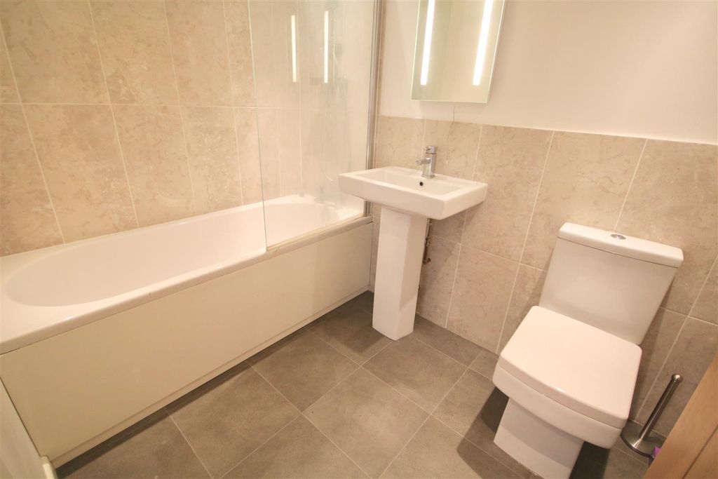 Property photo 3 of 6 Smhn_G8_Z0Ubpirpfzu2Ua.Jpg