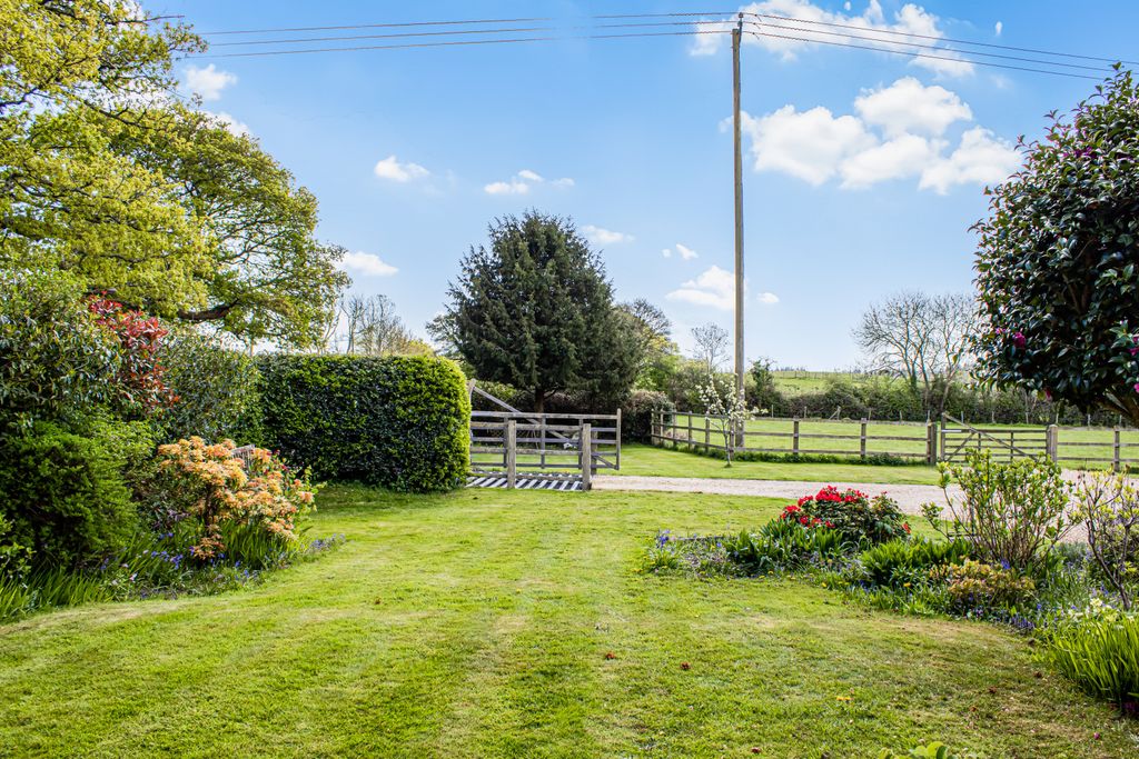 Property photo 3 of 29 Picture No. 08